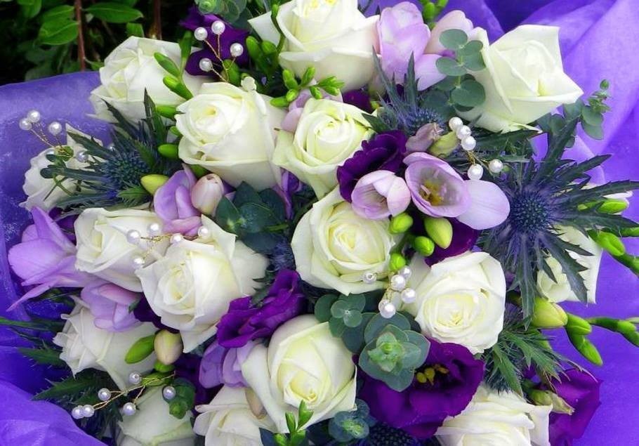 Вітаємо іменинників квітня