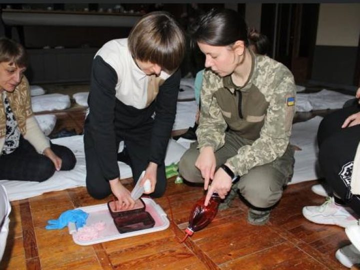 photo_5447228436956430462_y